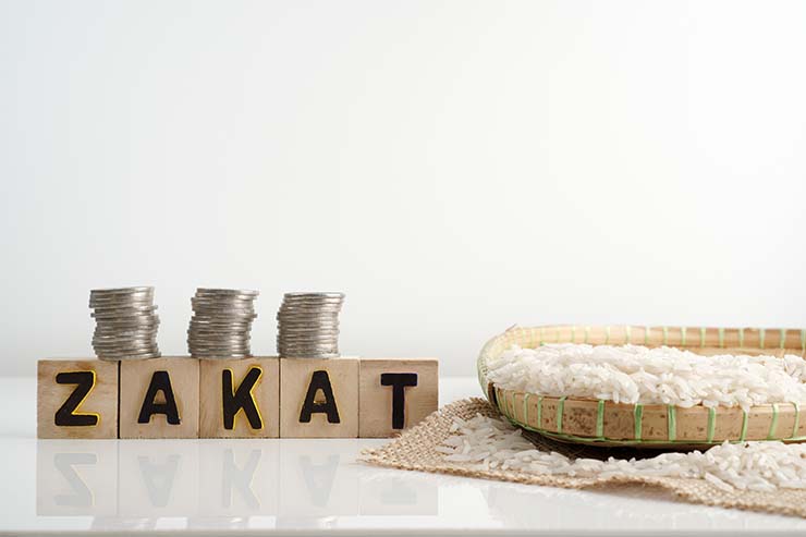 Zakat Mal Kewajiban Membagikan Kelebihan Harta 2 Zakat mal adalah zakat yang dikeluarkan apabila harta sudah