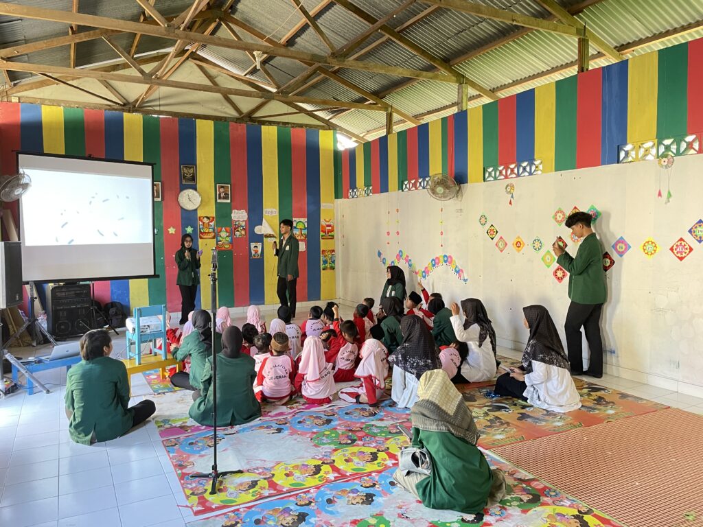 Edukasi Infak dan Sedekah untuk Anak TK Salafiyah Jejeran Bersama KKN Konversi UIN Yogyakarta 2 IMG 4672 zakat, infak, sedekah