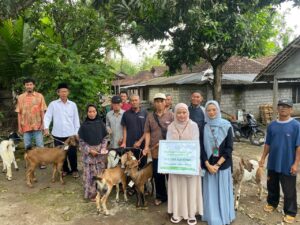 LAZISNU DIY Serahkan 10 Ekor Kambing pada Launching Kampung Zakat Desa Wunung, Gunungkidul 1 WhatsApp Image 2025 10 23 at 12.12.07 zakat, infak, sedekah